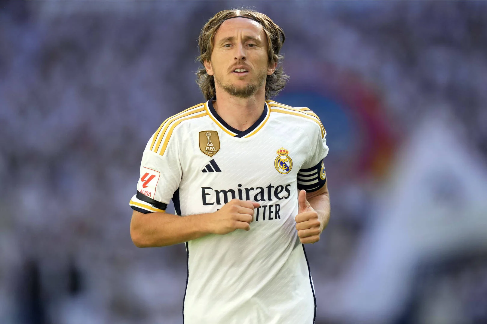 مودريتش يوضح رأيه بشأن الانتقال إلى ميلان مودريتش يوضح رأيه بشأن الانتقال إلى ميلان