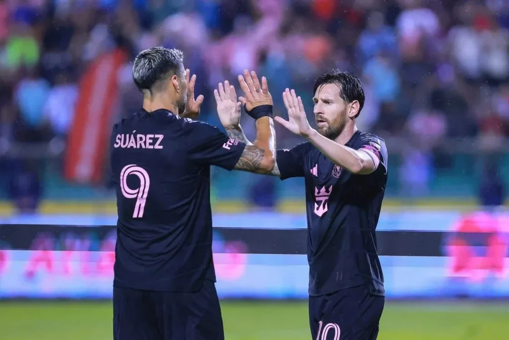 ميسي يتصدر تشكيلة إنتر ميامي في مباراة ضد الأهلي بكأس العالم للأندية ميسي يتصدر تشكيلة إنتر ميامي في مباراة ضد الأهلي بكأس العالم للأندية