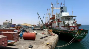 رئيس الوزراء يشدد على أهمية تحسين ميناء بورتسودان ليكون منافسًا على مستوى منطقة البحر الأحمر.