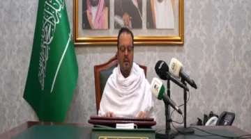 نائب أمير منطقة مكة: نقل الحجاج إلى عرفات تم بسلاسة ودون أي مشكلات وبائية أو أمنية.