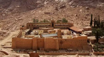نائب برلماني: دير سانت كاترين رمز تاريخي مقدس، والتزام الدولة بحمايته يبرز عمق رسالتها الثقافية.