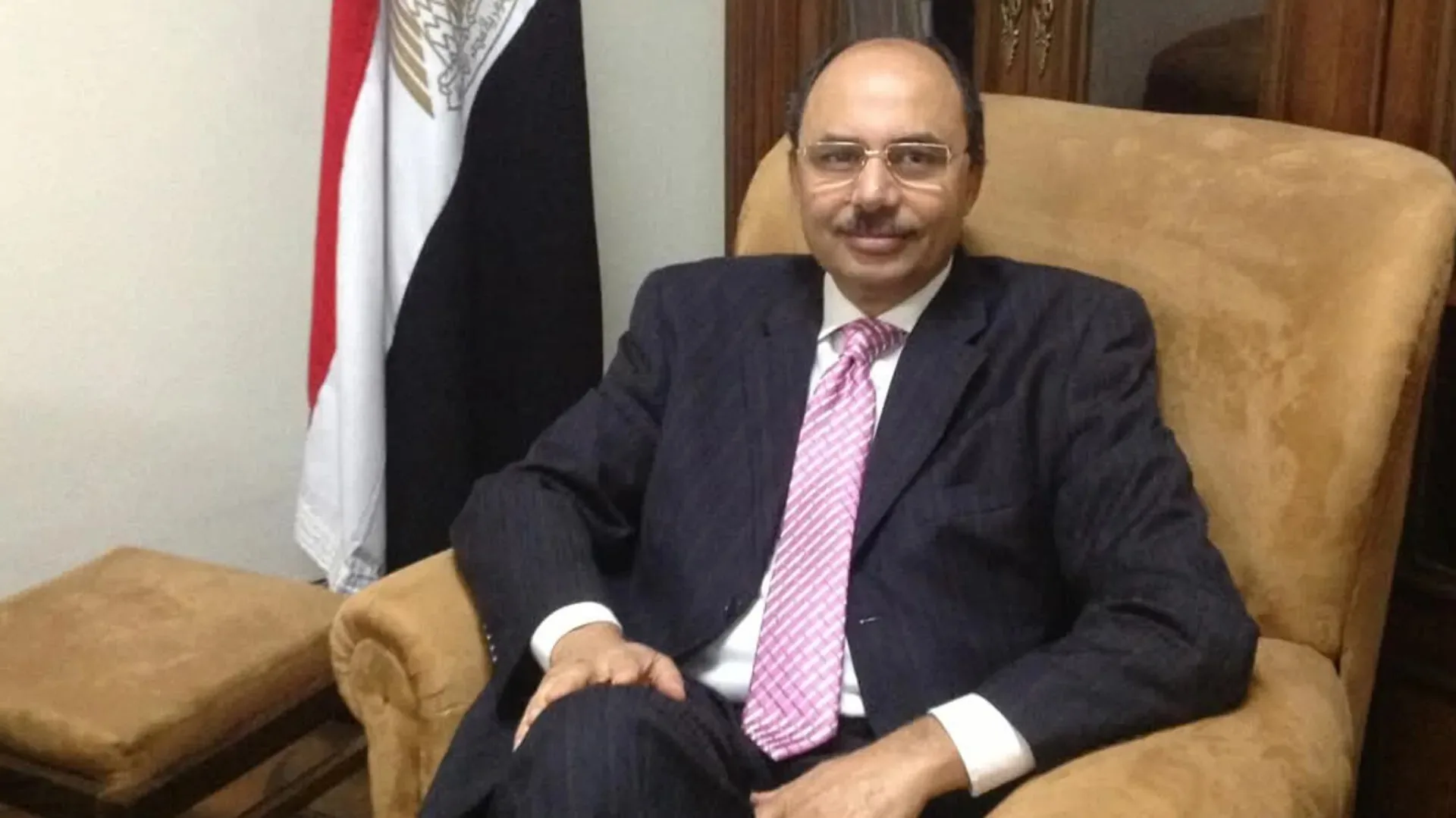 نائب وزير الخارجية السابق: إنهاء النزاع هو الخيار الأمثل لإيران.. والتهديد الأكبر هو تدخل أمريكي قريب. نائب وزير الخارجية السابق: إنهاء النزاع هو الخيار الأمثل لإيران.. والتهديد الأكبر هو تدخل أمريكي قريب.