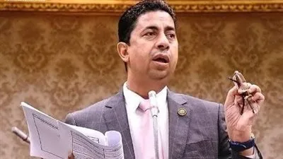 نائب يطالب بإعادة النظر في قرار إرسال وفد عمالي إلى مؤتمر العمل بجنيف، مشيراً إلى انتهاك قرار تقليص النفقات ووجود شخصية تحت التحقيق. نائب يطالب بإعادة النظر في قرار إرسال وفد عمالي إلى مؤتمر العمل بجنيف، مشيراً إلى انتهاك قرار تقليص النفقات ووجود شخصية تحت التحقيق.