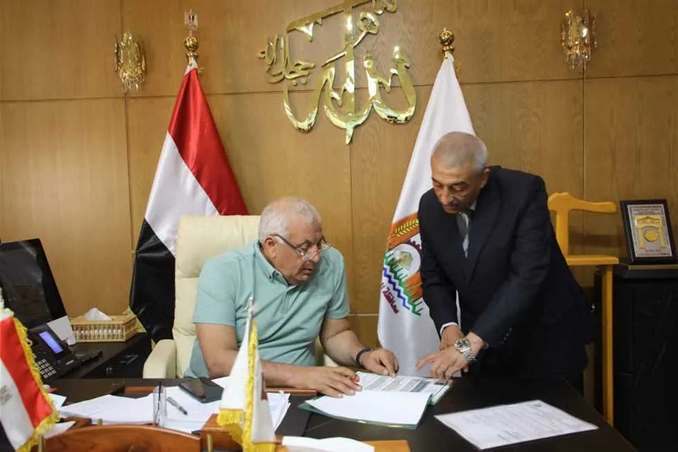 نتيجة الإعدادية مقابل 20 جنيها: احتجاجات في الوادي الجديد بسبب تطبيق مدفوع نتيجة الإعدادية مقابل 20 جنيها: احتجاجات في الوادي الجديد بسبب تطبيق مدفوع