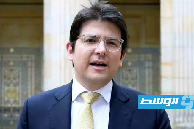 نجاح عملية جراحية لمرشح رئاسي كولومبي تعرض لإطلاق نار برصاصتين في رأسه بعد محاولة اغتياله نجاح عملية جراحية لمرشح رئاسي كولومبي تعرض لإطلاق نار برصاصتين في رأسه بعد محاولة اغتياله