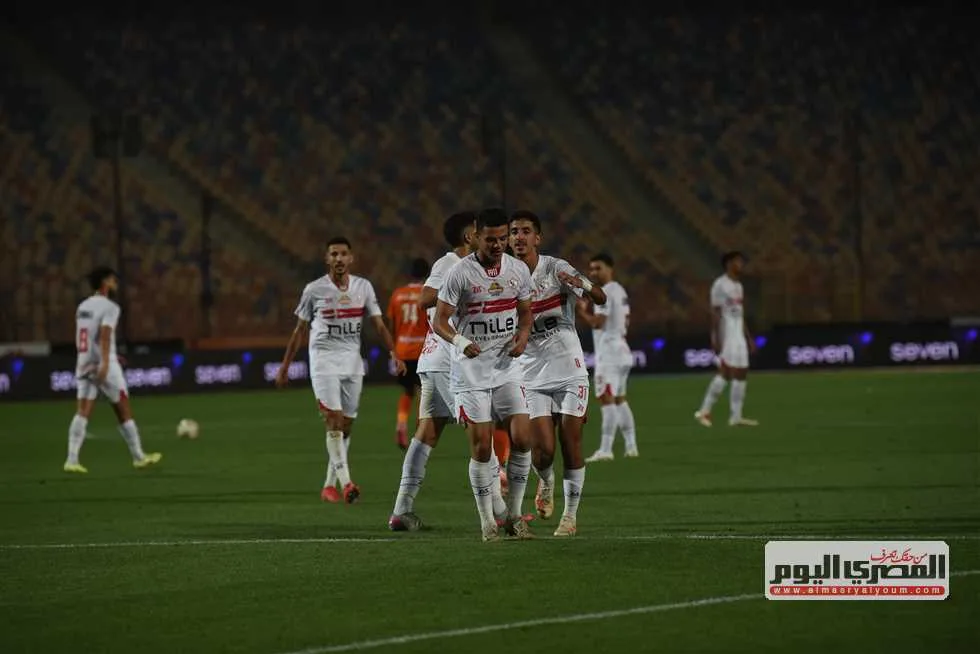 نجم الزمالك يقترب من الرحيل.. إعلامي يكشف التفاصيل وراء الكواليس