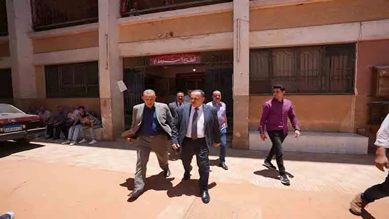 نحو الثانوية العامة: محافظ أسيوط يتفقد الاستعدادات على الأرض – فيديو وصور نحو الثانوية العامة: محافظ أسيوط يتفقد الاستعدادات على الأرض – فيديو وصور