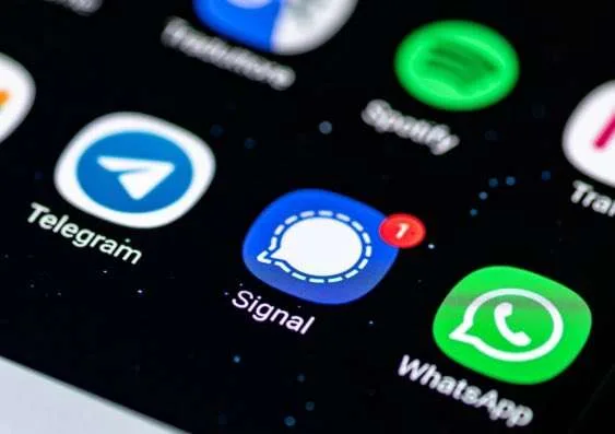 نصائح لحماية بياناتك الشخصية في تطبيقات المراسلة WhatsApp وTelegram من خبير الأمن السيبراني مجلاد بن مشاري نصائح لحماية بياناتك الشخصية في تطبيقات المراسلة WhatsApp وTelegram من خبير الأمن السيبراني مجلاد بن مشاري