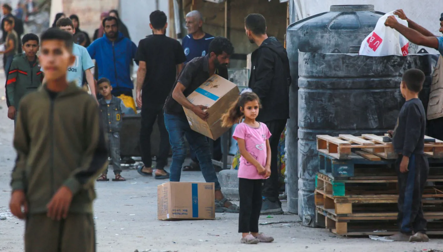 نظام توزيع مميت: مقتل 50 شخصًا، نصفهم بالقرب من موقع توزيع المساعدات الغذائية في غزة نظام توزيع مميت: مقتل 50 شخصًا، نصفهم بالقرب من موقع توزيع المساعدات الغذائية في غزة