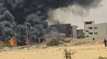 نقابة النقل البري تدعم سائق شاحنة العاشر وتمنحه جائزة فورية تقديرًا لشجاعته.