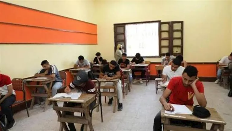 نقدم تفاصيل امتحان الإحصاء لطلاب الثانوية العامة 2025 نقدم تفاصيل امتحان الإحصاء لطلاب الثانوية العامة 2025