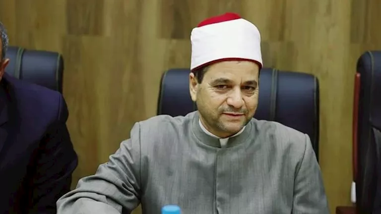 نقدم قائمة بأسماء الطلاب الأوائل في الشهادة الإعدادية الأزهرية بمحافظة الإسماعيلية نقدم قائمة بأسماء الطلاب الأوائل في الشهادة الإعدادية الأزهرية بمحافظة الإسماعيلية
