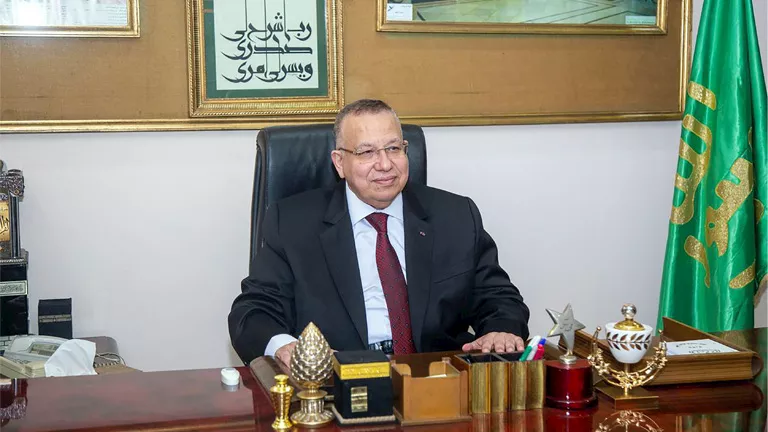 نقيب الأشراف: من غير المقبول المساس بسيادة الدولة المصرية وحدودها الحمراء. نقيب الأشراف: من غير المقبول المساس بسيادة الدولة المصرية وحدودها الحمراء.