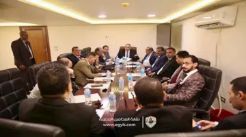 نقيب المحامين يراقب التحضيرات النهائية للاحتجاجات المرتقبة وتجهيزاتها.