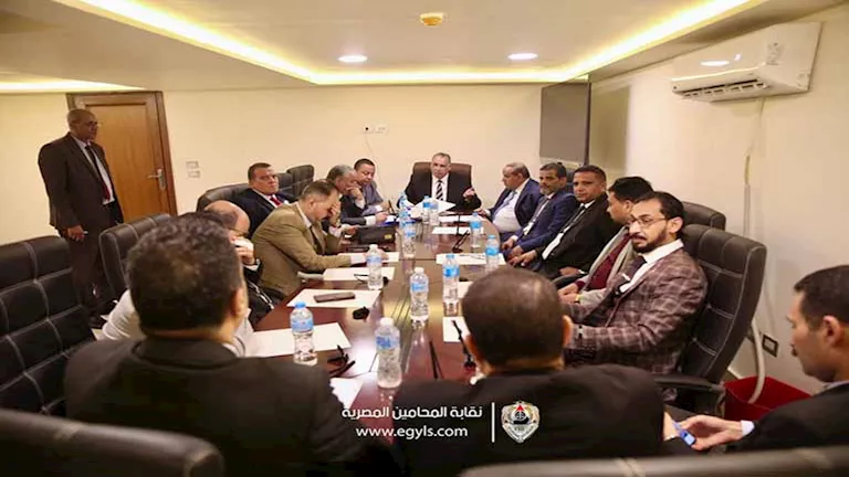 نقيب المحامين يراقب التحضيرات النهائية للاحتجاجات المرتقبة وتجهيزاتها. نقيب المحامين يراقب التحضيرات النهائية للاحتجاجات المرتقبة وتجهيزاتها.