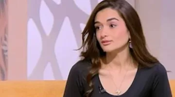«ننتظر تقارير الأطباء».. والدة ملك زاهر تكشف معلومات عن خروجها من المستشفى