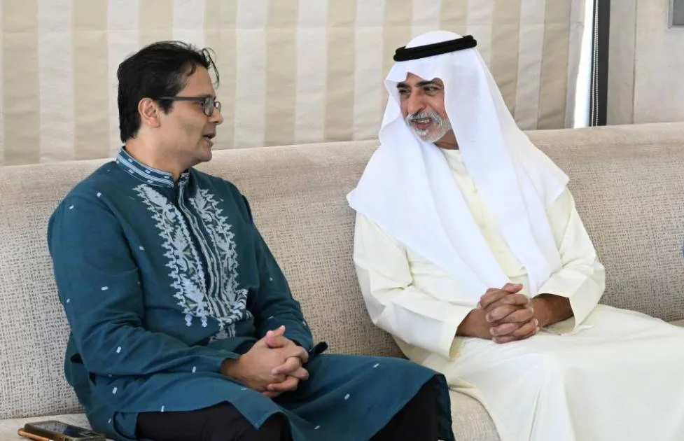 نهيان بن مبارك يلتقي موفد رئيس وزراء بنغلاديش ويشدد على قوة العلاقات الثنائية بين البلدين