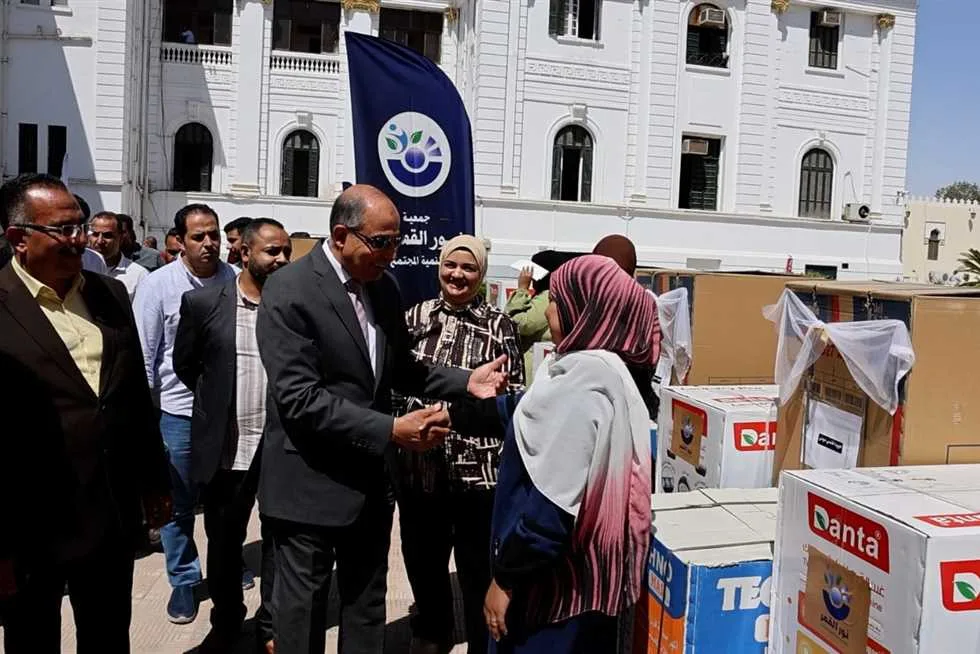 “نور القمر لمبادرة تنمية المجتمع” – محافظ المنيا يوزع 23 جهاز عروس في إطار المبادرة “نور القمر لمبادرة تنمية المجتمع” – محافظ المنيا يوزع 23 جهاز عروس في إطار المبادرة