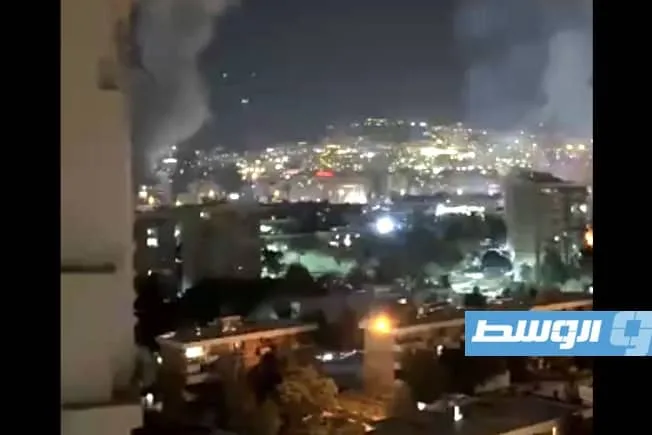 هجوم شامل من إسرائيل على إيران ووقوع انفجارات هائجة في طهران (فيديو) هجوم شامل من إسرائيل على إيران ووقوع انفجارات هائجة في طهران (فيديو)