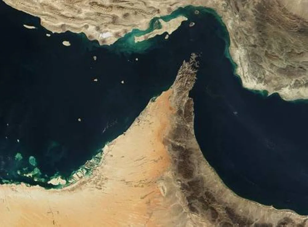 هرمز من بينها.. أبرز الممرات المائية على مستوى العالم هرمز من بينها.. أبرز الممرات المائية على مستوى العالم