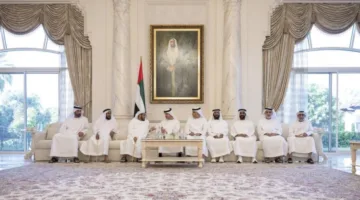 هزاع بن زايد يلتقي بالمعزين بمناسبة عيد الأضحى في قصر المقام