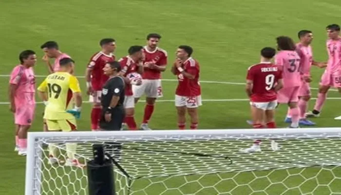 هل تسببت ركلة الجزاء ضد إنتر ميامي في توتر العلاقة بين زيزو وتريزيغيه؟ (فيديو) هل تسببت ركلة الجزاء ضد إنتر ميامي في توتر العلاقة بين زيزو وتريزيغيه؟ (فيديو)