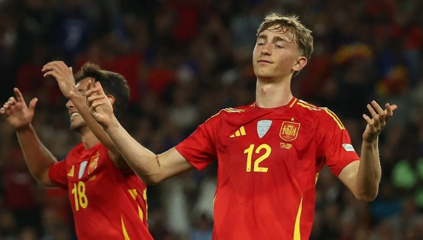 هويسن في صدارة قائمة أغلى 10 مدافعين بتاريخ ريال مدريد هويسن في صدارة قائمة أغلى 10 مدافعين بتاريخ ريال مدريد
