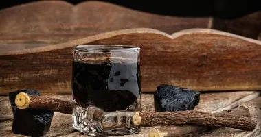 هيئة الغذاء والدواء: احرص على استشارة الطبيب قبل استخدام عشبة العرقسوس هيئة الغذاء والدواء: احرص على استشارة الطبيب قبل استخدام عشبة العرقسوس