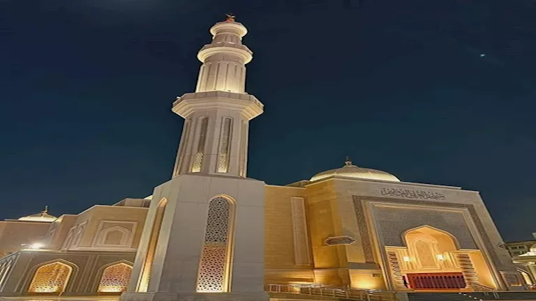 وزارة الأوقاف تقيم احتفالاً دينياً في مسجد العلي العظيم بحضور وزير الأوقاف وزارة الأوقاف تقيم احتفالاً دينياً في مسجد العلي العظيم بحضور وزير الأوقاف