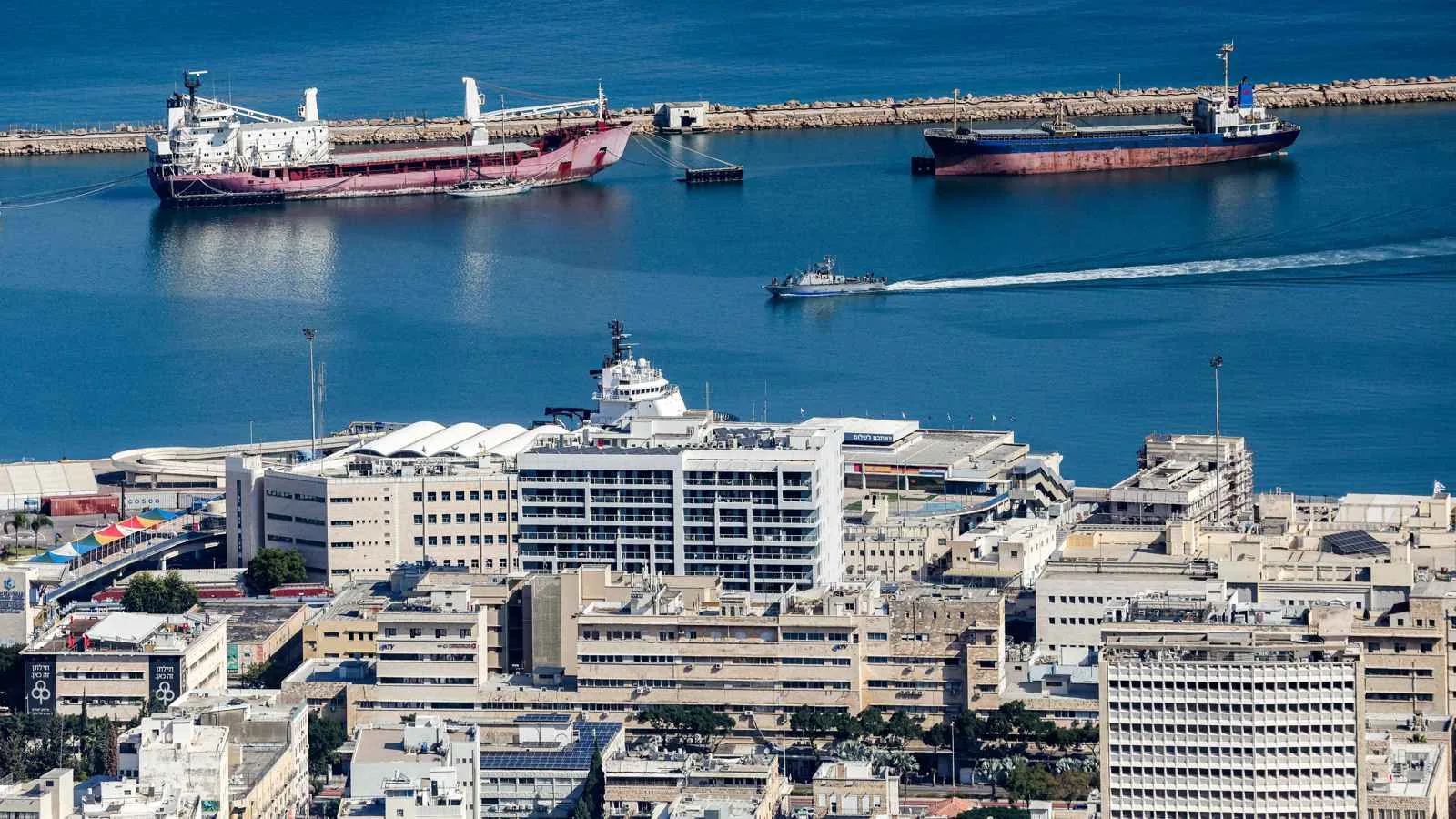 وزير إسرائيلي: من المحتمل إعلان حالة الطوارئ في مجال الغاز الطبيعي وزير إسرائيلي: من المحتمل إعلان حالة الطوارئ في مجال الغاز الطبيعي