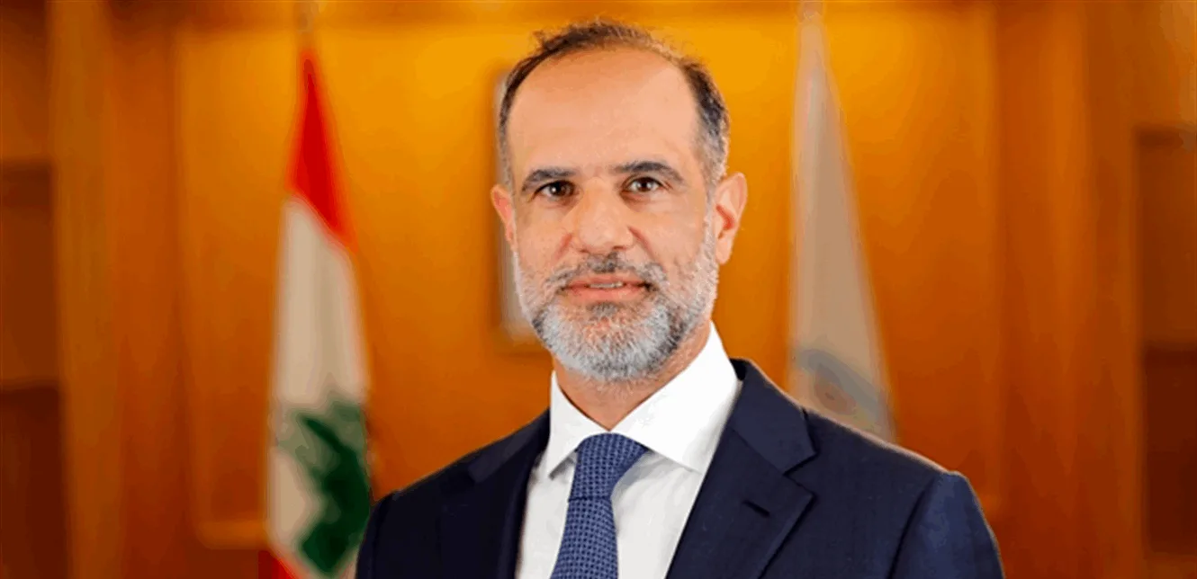 وزير الأشغال يستقبل وفوداً لبحث قضايا السلامة الجوية وتطوير المطارات وزير الأشغال يستقبل وفوداً لبحث قضايا السلامة الجوية وتطوير المطارات