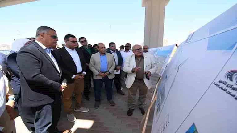 وزير الإسكان يزور مشروع بناء كوبري 45 في الإسكندرية – صور وزير الإسكان يزور مشروع بناء كوبري 45 في الإسكندرية – صور