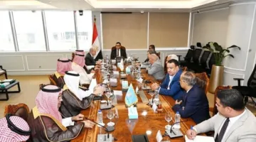وزير الإسكان يستقبل وفداً من وزارتي “الاستثمار” و”البلديات والإسكان” وهيئة المقاولين في السعودية لبحث آفاق التعاون المشترك