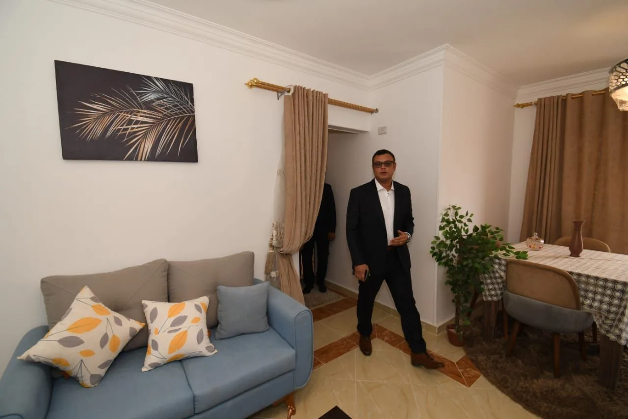 وزير الإسكان يكشف عن فيديو يوضح خطوات التسجيل في “سكن لكل المصريين 7” وزير الإسكان يكشف عن فيديو يوضح خطوات التسجيل في “سكن لكل المصريين 7”
