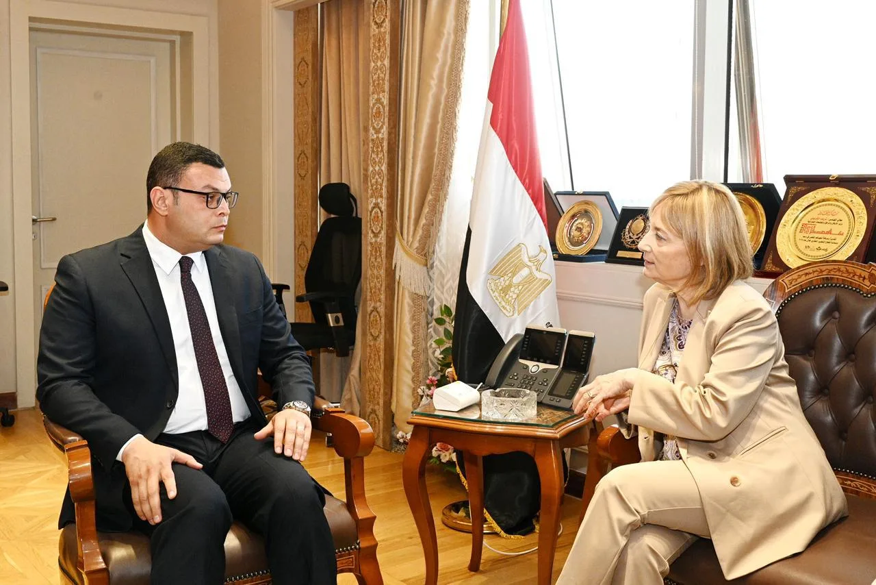 وزير الإسكان يلتقي نائبة رئيس بنك الاستثمار الأوروبي لمناقشة التعاون في مشاريع المياه والصرف الصحي وزير الإسكان يلتقي نائبة رئيس بنك الاستثمار الأوروبي لمناقشة التعاون في مشاريع المياه والصرف الصحي