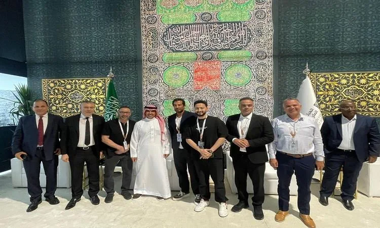 وزير الإعلام السعودي يوجه دعوة لعمرو سعد وآخرين للعشاء قبل أداء فريضة الحج وزير الإعلام السعودي يوجه دعوة لعمرو سعد وآخرين للعشاء قبل أداء فريضة الحج