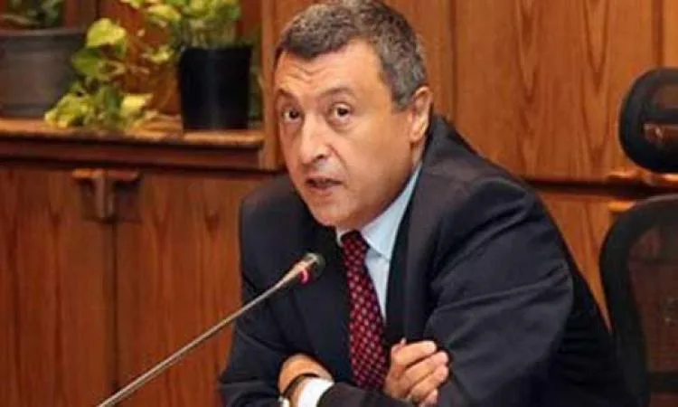 وزير البترول السابق: تكلفة حفر بئر في منطقة “ظهر” تصل إلى 100 مليون دولار. وزير البترول السابق: تكلفة حفر بئر في منطقة “ظهر” تصل إلى 100 مليون دولار.