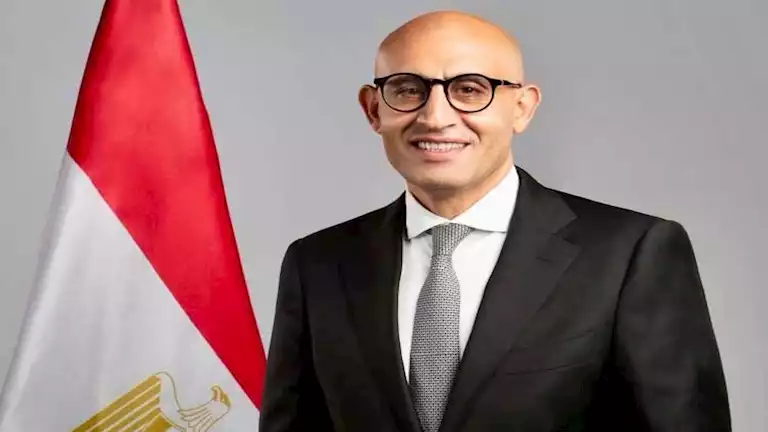 وزير التعليم يرصد امتحان اللغة الأجنبية الثانية للثانوية العامة من الغرف المغلقة