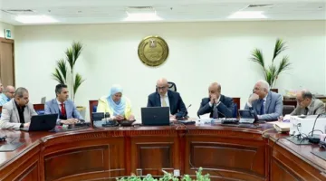 وزير التعليم يزور غرفة العمليات الخاصة بامتحانات الشهادة الإعدادية في الوزارة