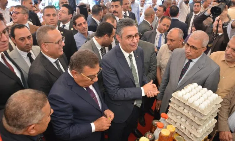 وزير التموين يزور عدة منشآت ومشروعات تموينية في الدقهلية وزير التموين يزور عدة منشآت ومشروعات تموينية في الدقهلية