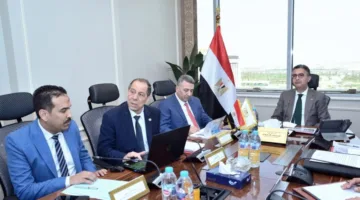 وزير التموين يناقش مع رئيس شركة السكر والصناعات التكاملية تعزيز الإنتاج المحلي