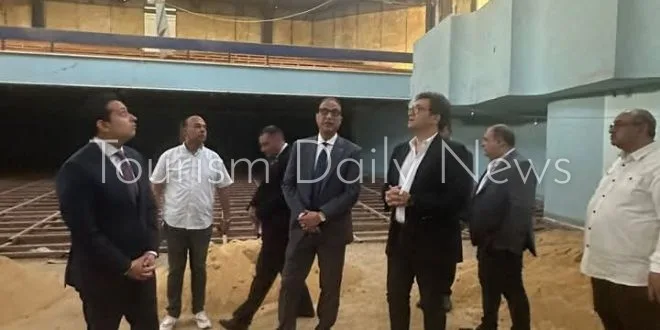 وزير الثقافة يزور أعمال تحسين وتجديد قصر ثقافة الفيوم وزير الثقافة يزور أعمال تحسين وتجديد قصر ثقافة الفيوم