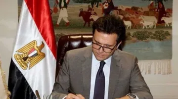 وزير الثقافة يعلن إيقاف قرار رفع رسوم المصنفات الفنية (تفاصيل)