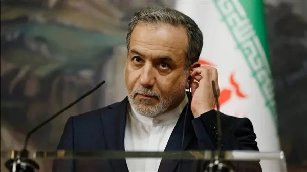 وزير الخارجية الإيراني: توجد دلائل كثيرة على التدخل الأمريكي في النزاع. وزير الخارجية الإيراني: توجد دلائل كثيرة على التدخل الأمريكي في النزاع.