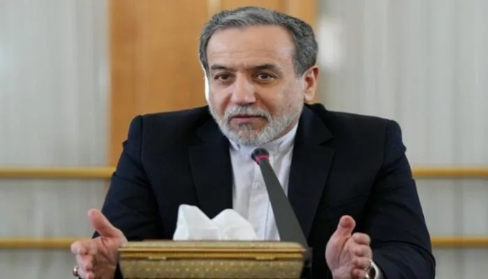 وزير الخارجية الإيراني يحدد تاريخ انتهاء إطلاق الصواريخ على إسرائيل وزير الخارجية الإيراني يحدد تاريخ انتهاء إطلاق الصواريخ على إسرائيل