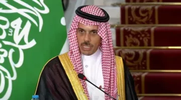 وزير الخارجية السعودي يتحدث مع نظيره الإيراني: الهجوم الإسرائيلي يعيق مساعي التهدئة