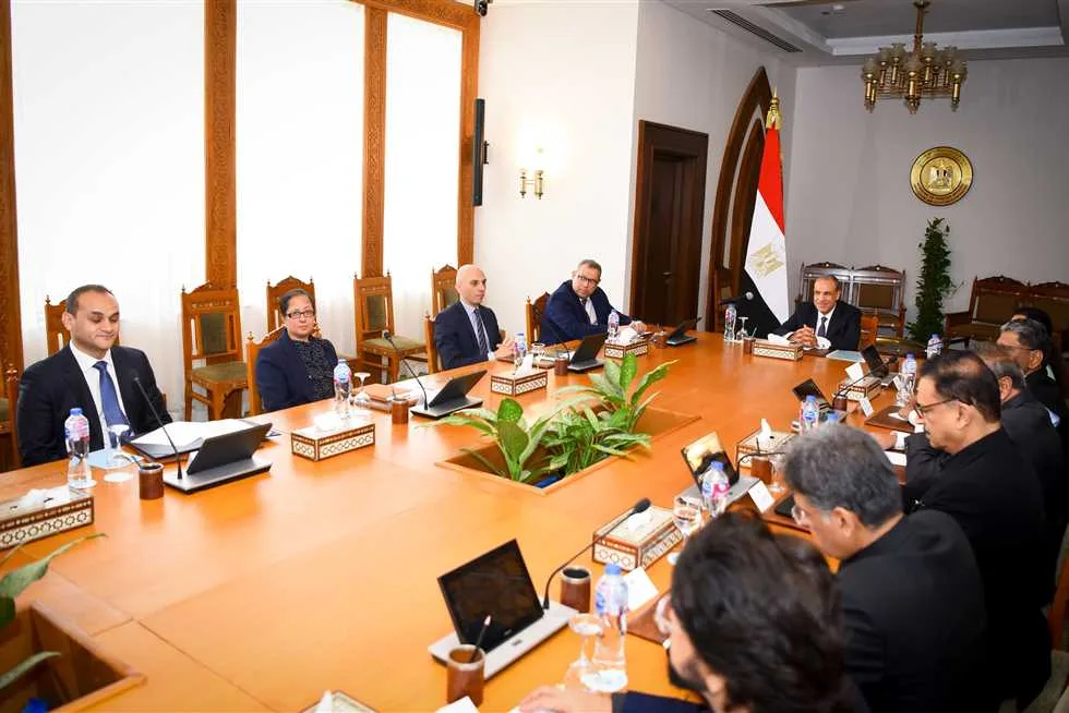 وزير الخارجية ي reaffirm موقف مصر الداعم للتهدئة مع باكستان خلال لقاء مع وفد برلماني هندي (تفاصيل) وزير الخارجية ي reaffirm موقف مصر الداعم للتهدئة مع باكستان خلال لقاء مع وفد برلماني هندي (تفاصيل)