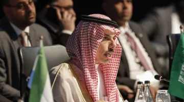 وزير الخارجية يتناول مع نظيره الإيطالي الأوضاع في المنطقة وأثرها على المستويات الإقليمية والدولية.