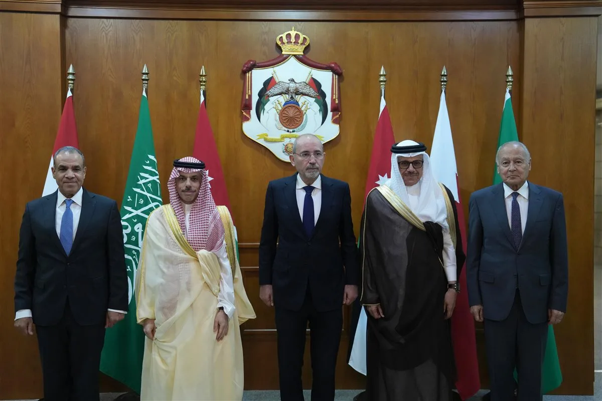 وزير الخارجية يسلط الضوء على المساعي المصرية لفرض هدنة في غزة وزير الخارجية يسلط الضوء على المساعي المصرية لفرض هدنة في غزة