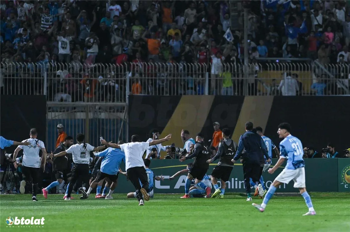 وزير الرياضة والاتحاد المصري لكرة القدم يباركون لبيراميدز الفوز بلقب دوري أبطال إفريقيا.